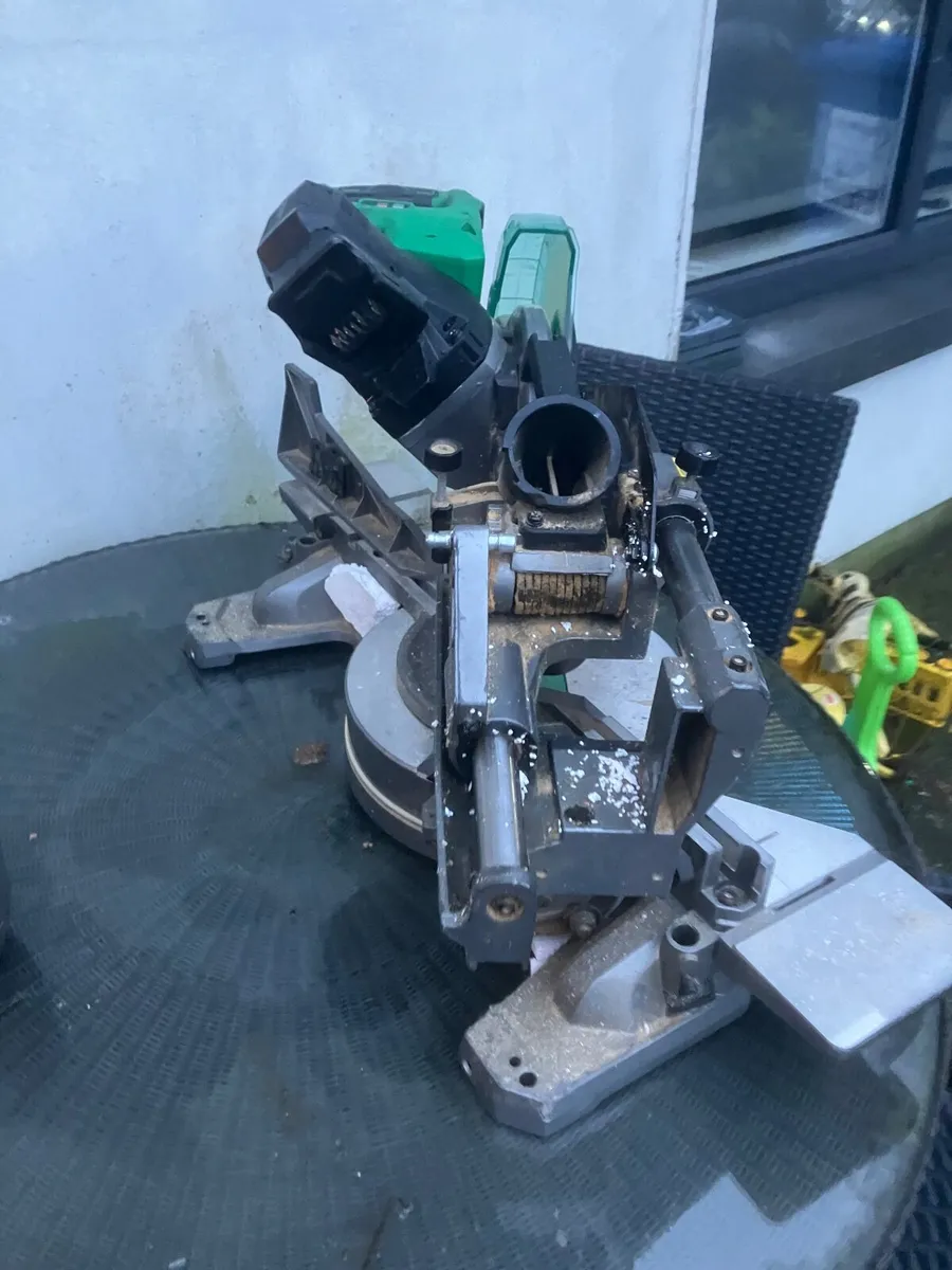 Hikoki battery chop saw - Image 2