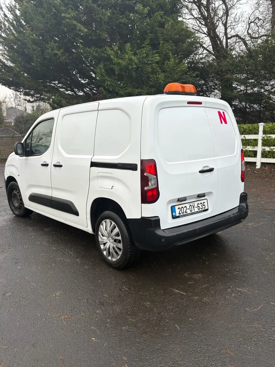 2020 puegot partner 3 seats enterprise Doe 4/26 - Image 3