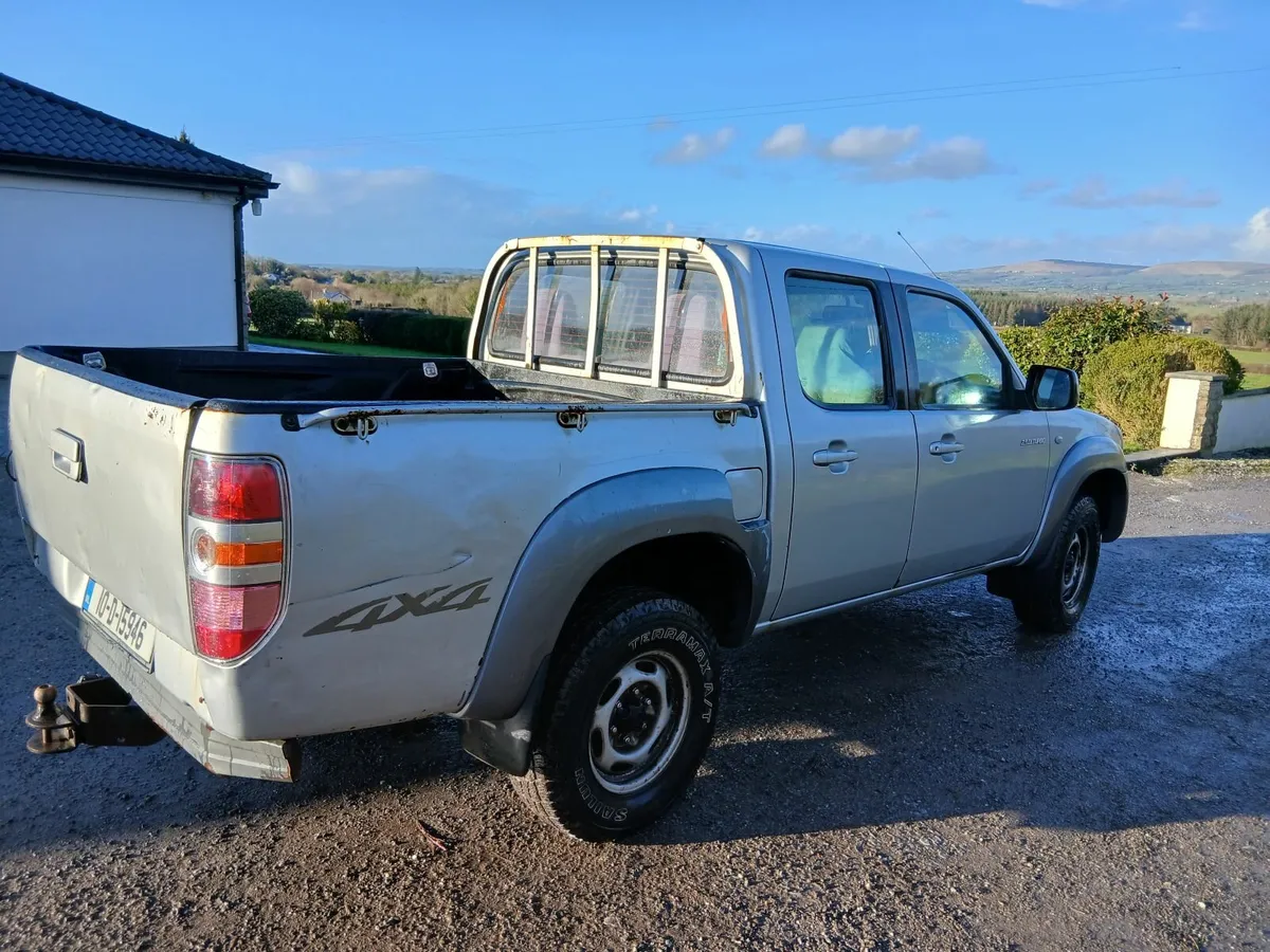 Mazda Mazda5 2010 - Image 4