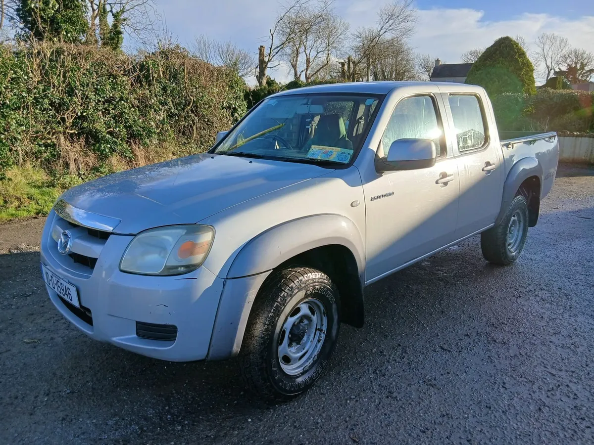 Mazda Mazda5 2010 - Image 2
