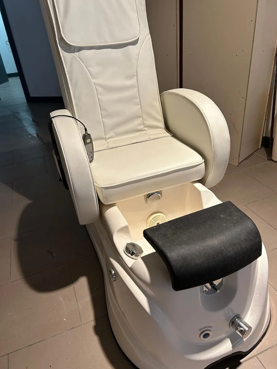 Manicure chair - Image 2