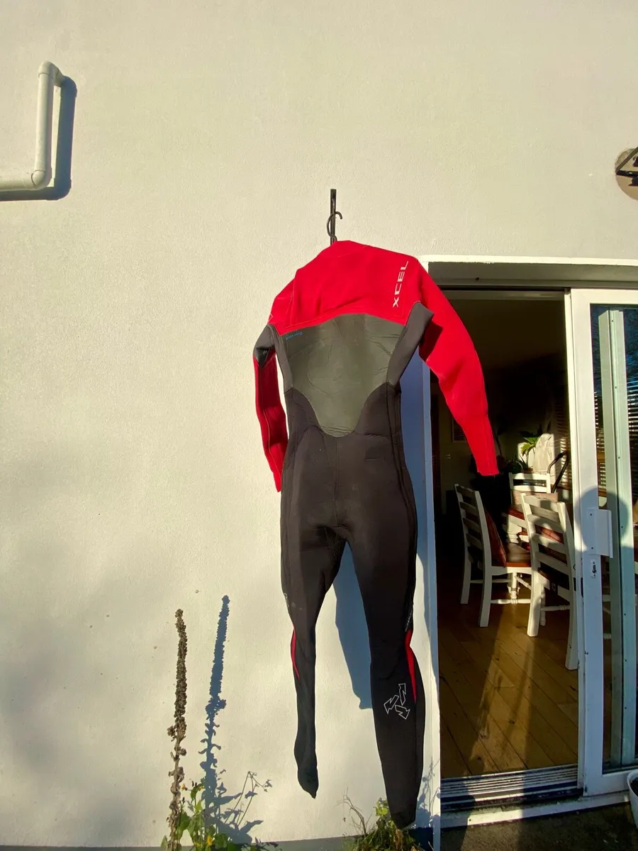 5/4 wet suit size MS - Image 4