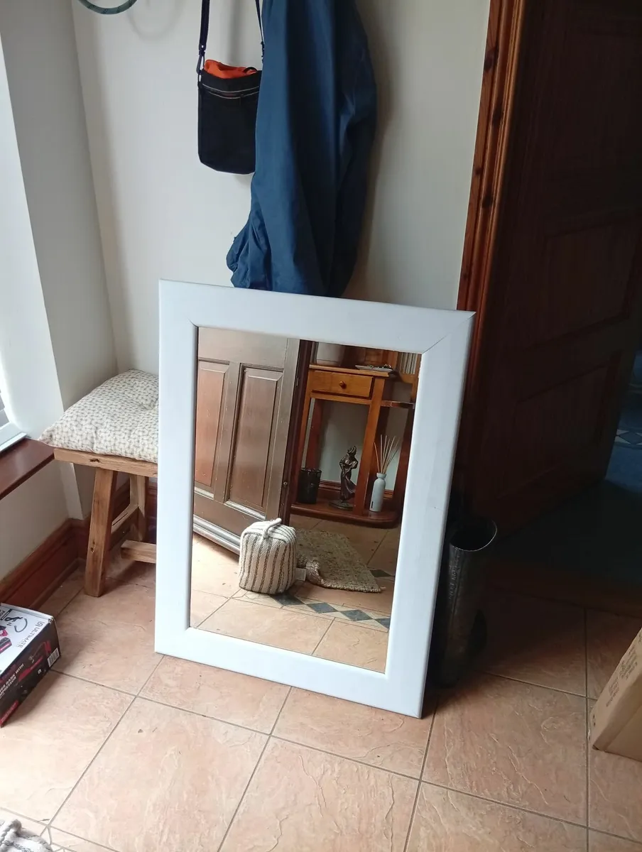 Mirror with wooden frame - Image 2
