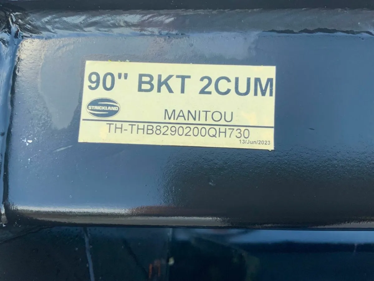 UNUSED 90" STRICKLAND / MANITOU  BUCKET..1387. - Image 3