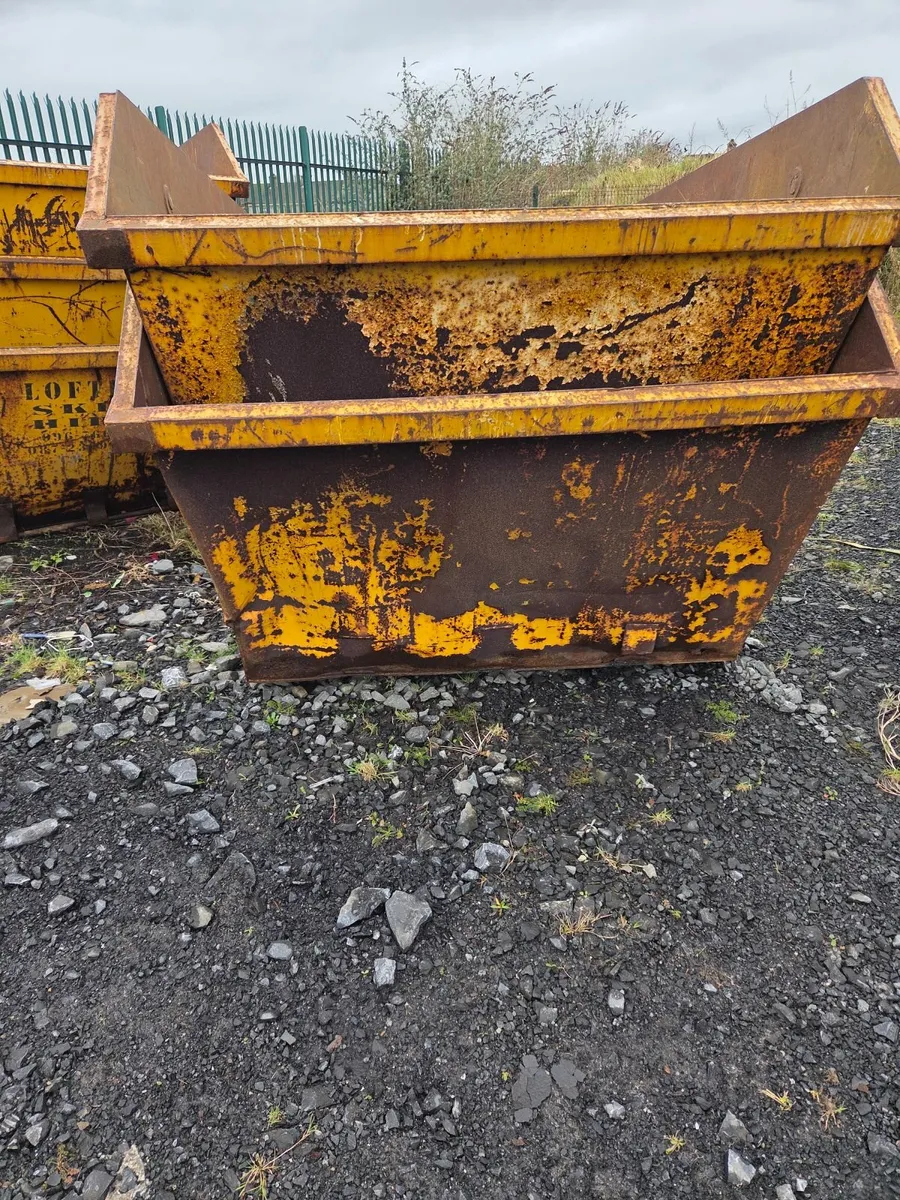 Skip for sale - Image 2