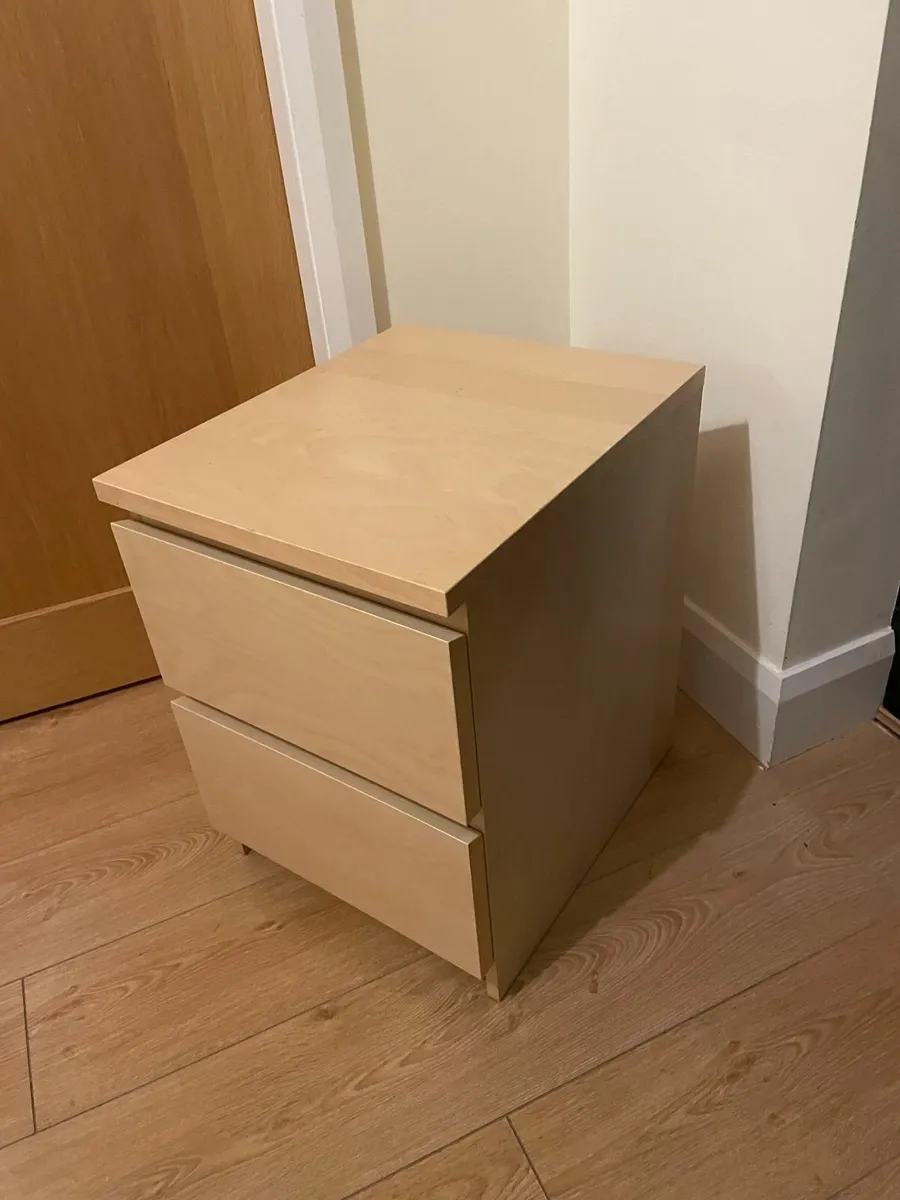 IKEA MALM Chest of drawers/bedside locker - Oak - Image 3