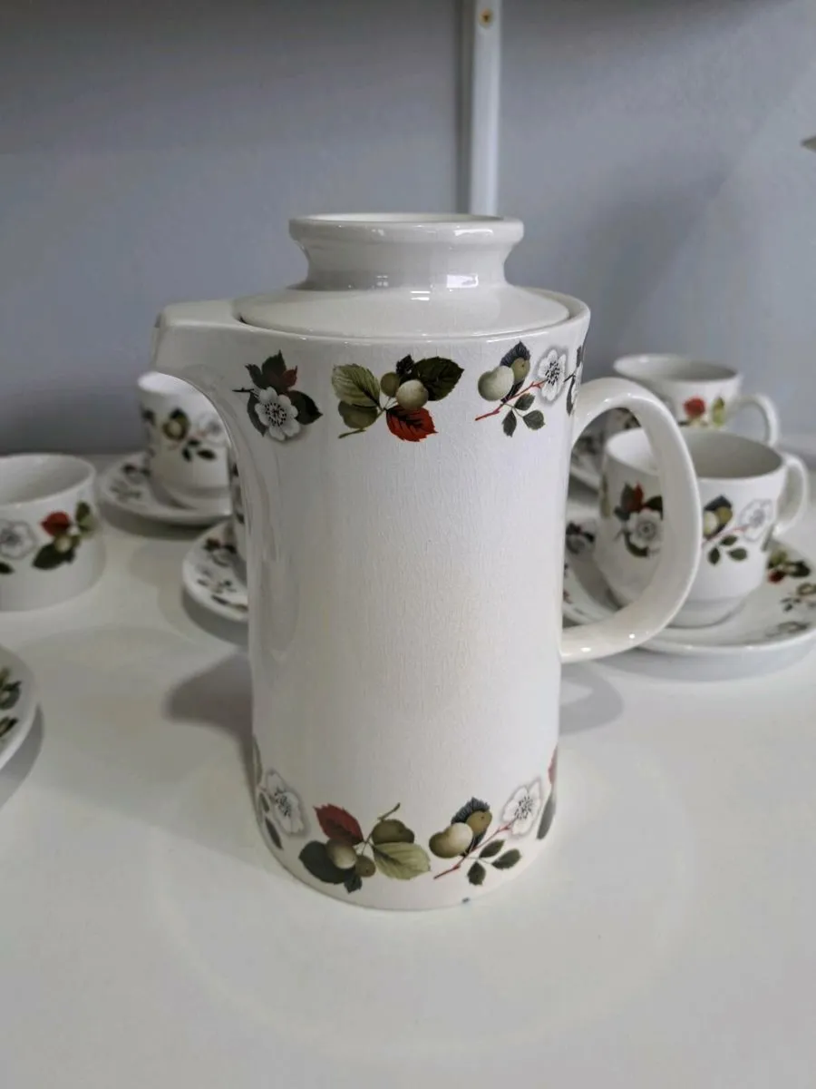 Crown Clarence Ironstone Table Set - Image 4