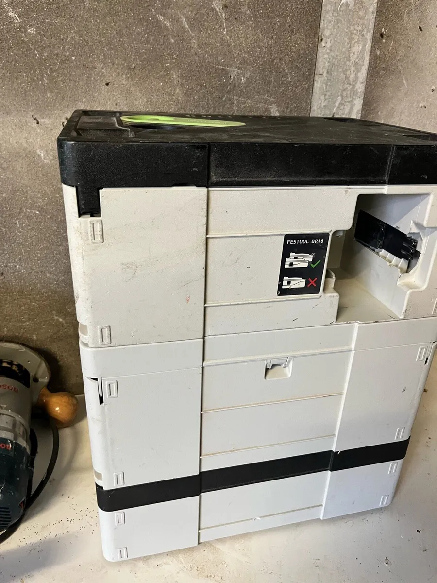 Festool cordless hoover(bare) - Image 1