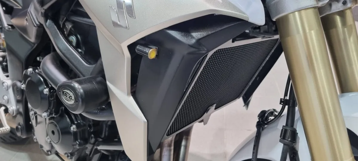 Suzuki GSR750 - Image 3