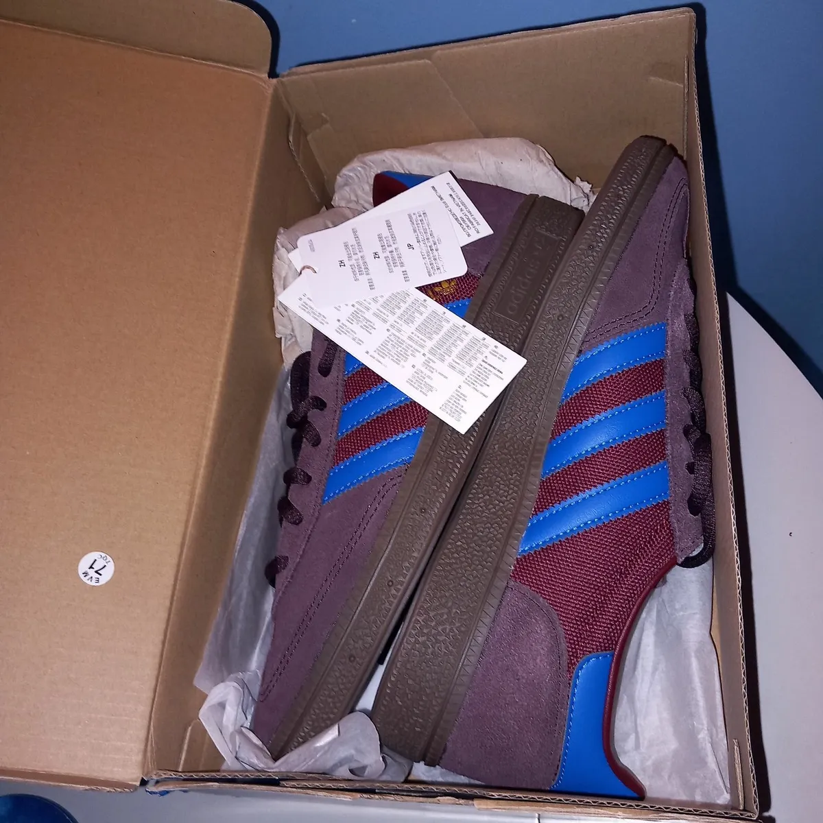 Adidas trainer SPEZIAL (uk size 7) - Image 2