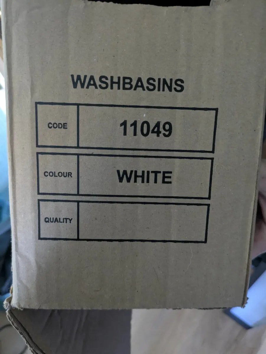 Washbasin and Cabinet - Image 4