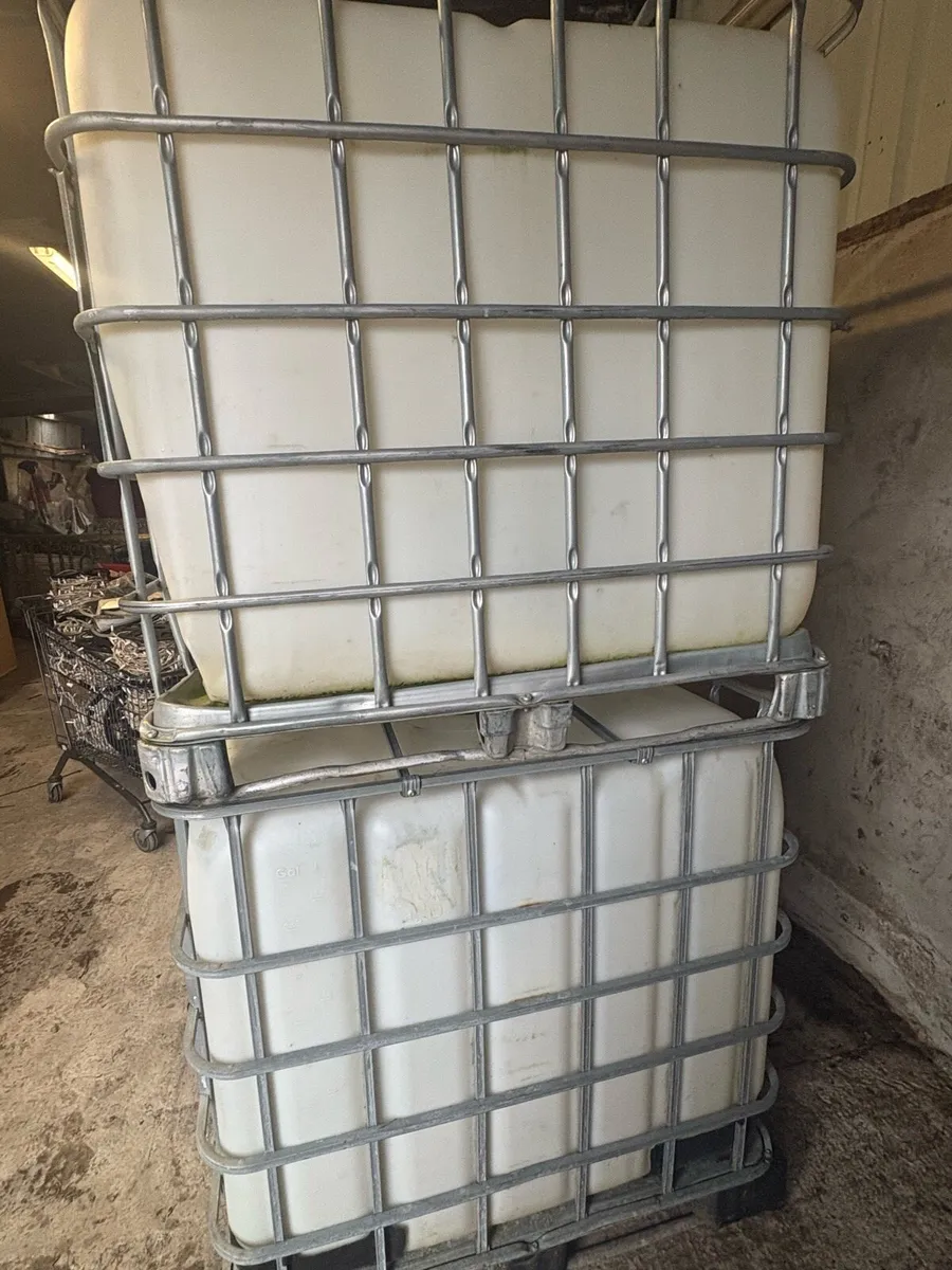 10x IBC Tanks Including UV Covers - Image 4