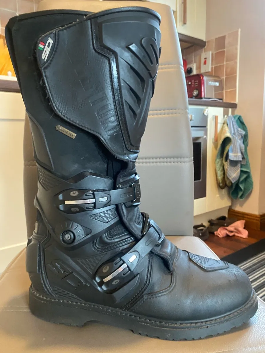 Sidi Adventure 2 size 9 - Image 1
