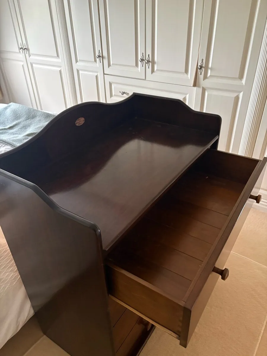 Chest of Drawers/ Changing Unit - Image 4
