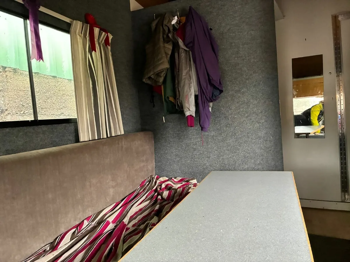 Horse lorry - Image 4