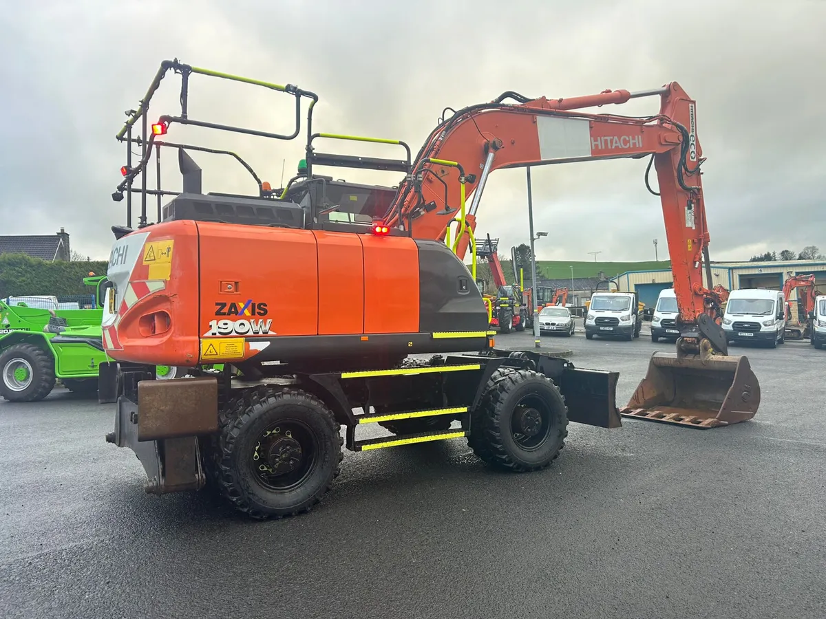 2018 Hitachi ZX190W Blade / Stabs - MULLANS - Image 2