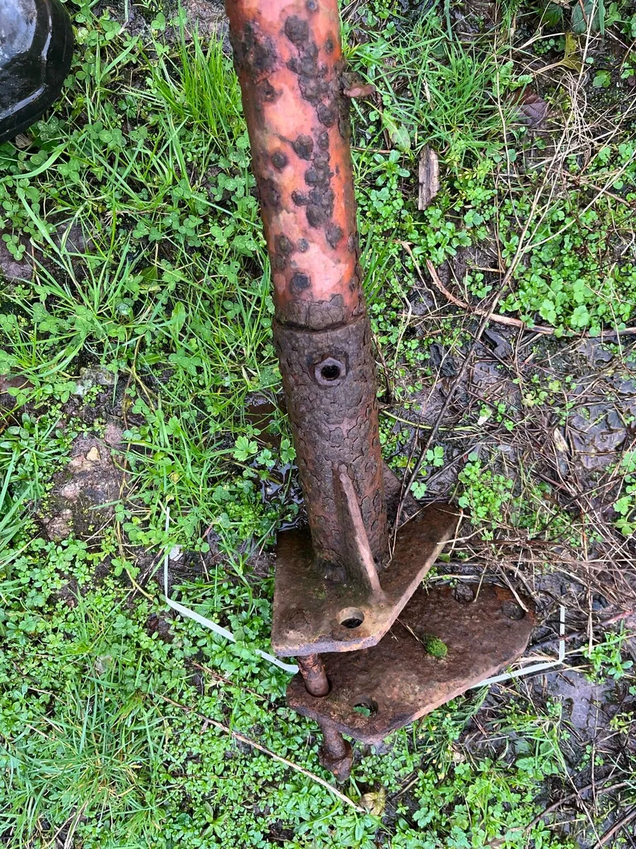 Ferguson roll bar - Image 3