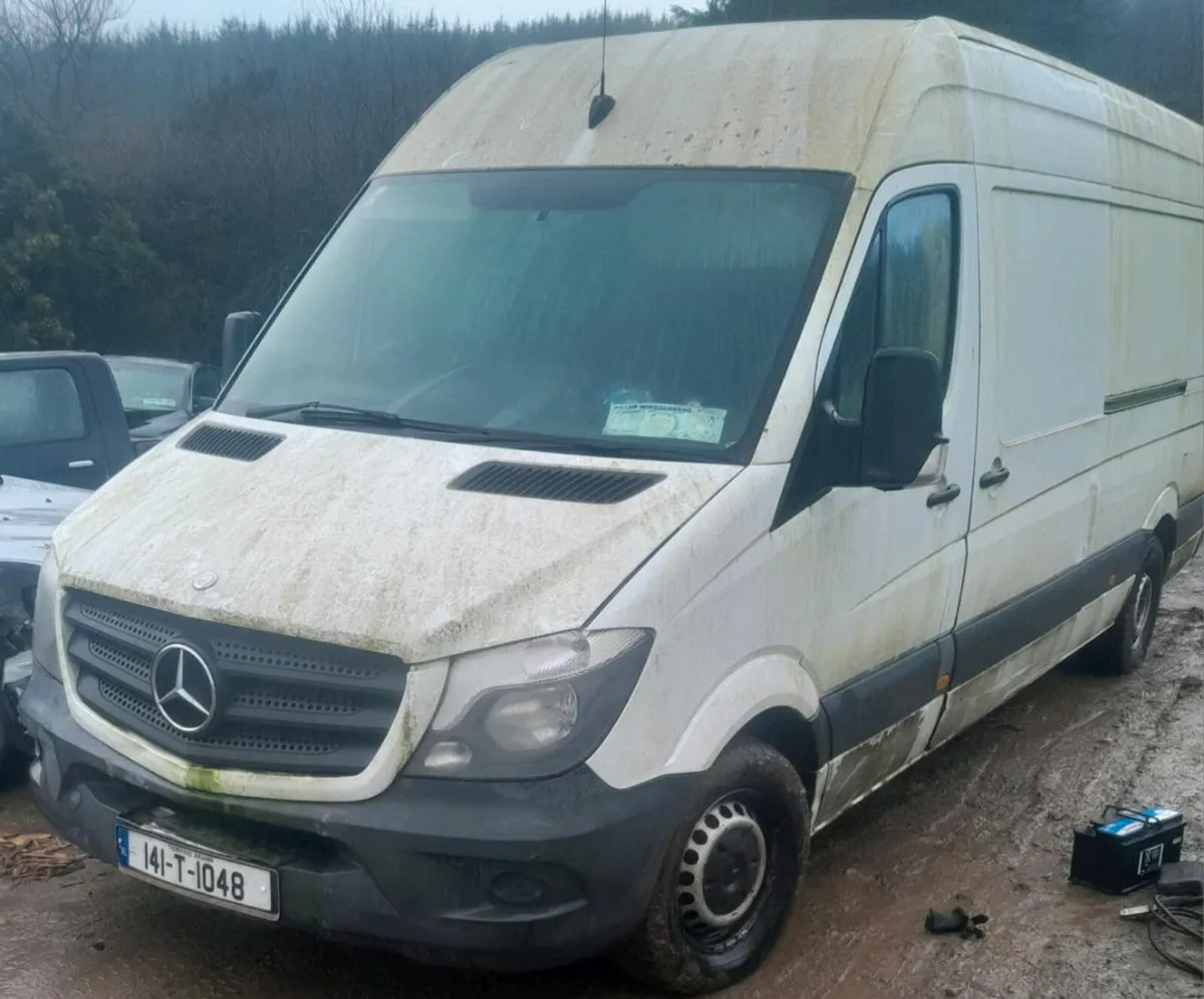 Breaking 2014 mercedes sprinter - Image 1