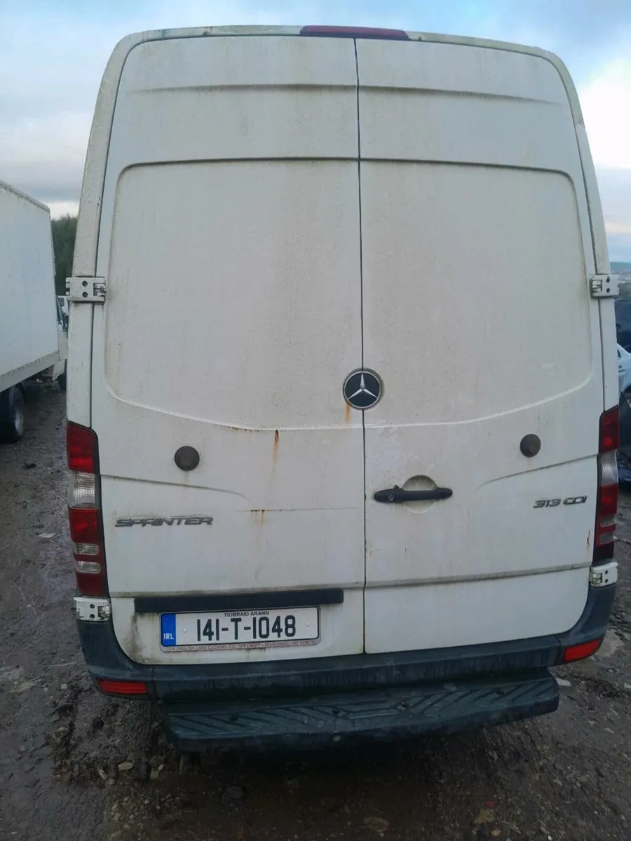 Breaking 2014 mercedes sprinter - Image 3