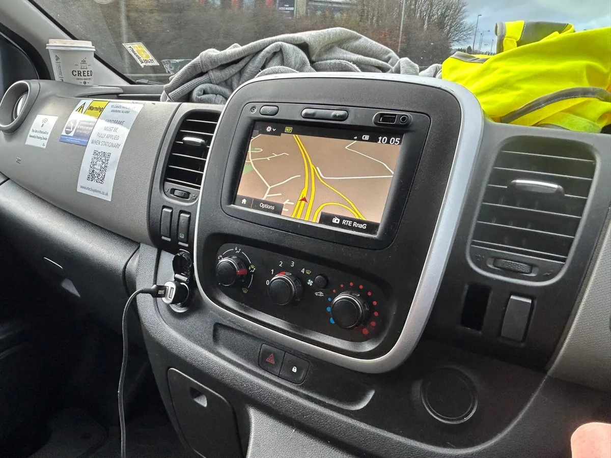 2019 Traffic 1 Owner CVRT 01/27 NO VAT - Image 4