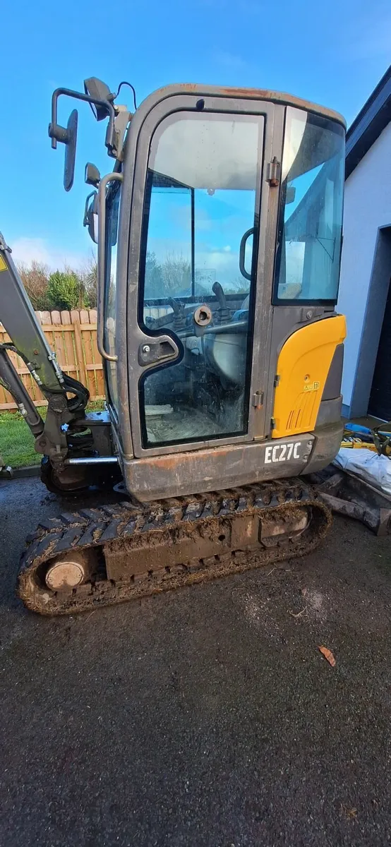 Mini digger - Image 2