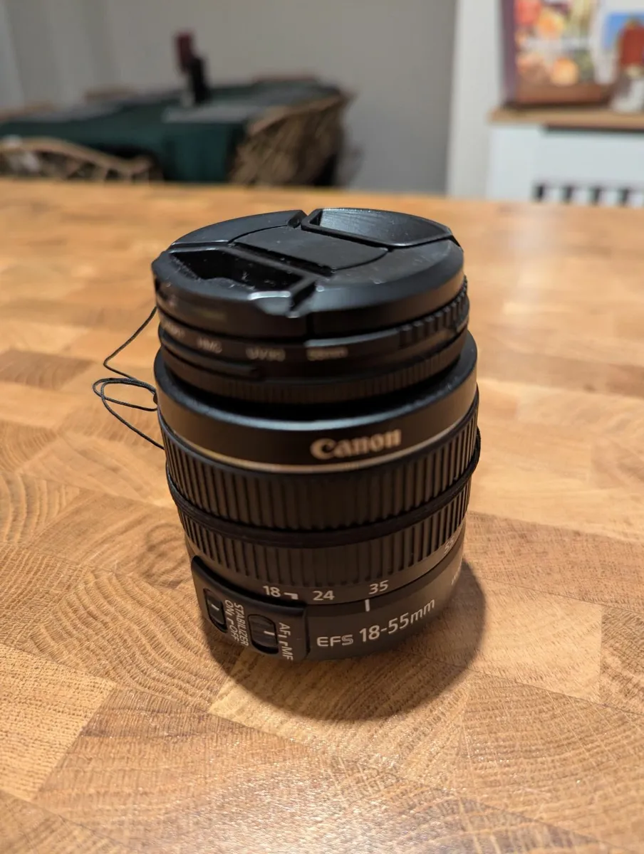 Canon EOS 2000D Kit + Accessories - Image 2