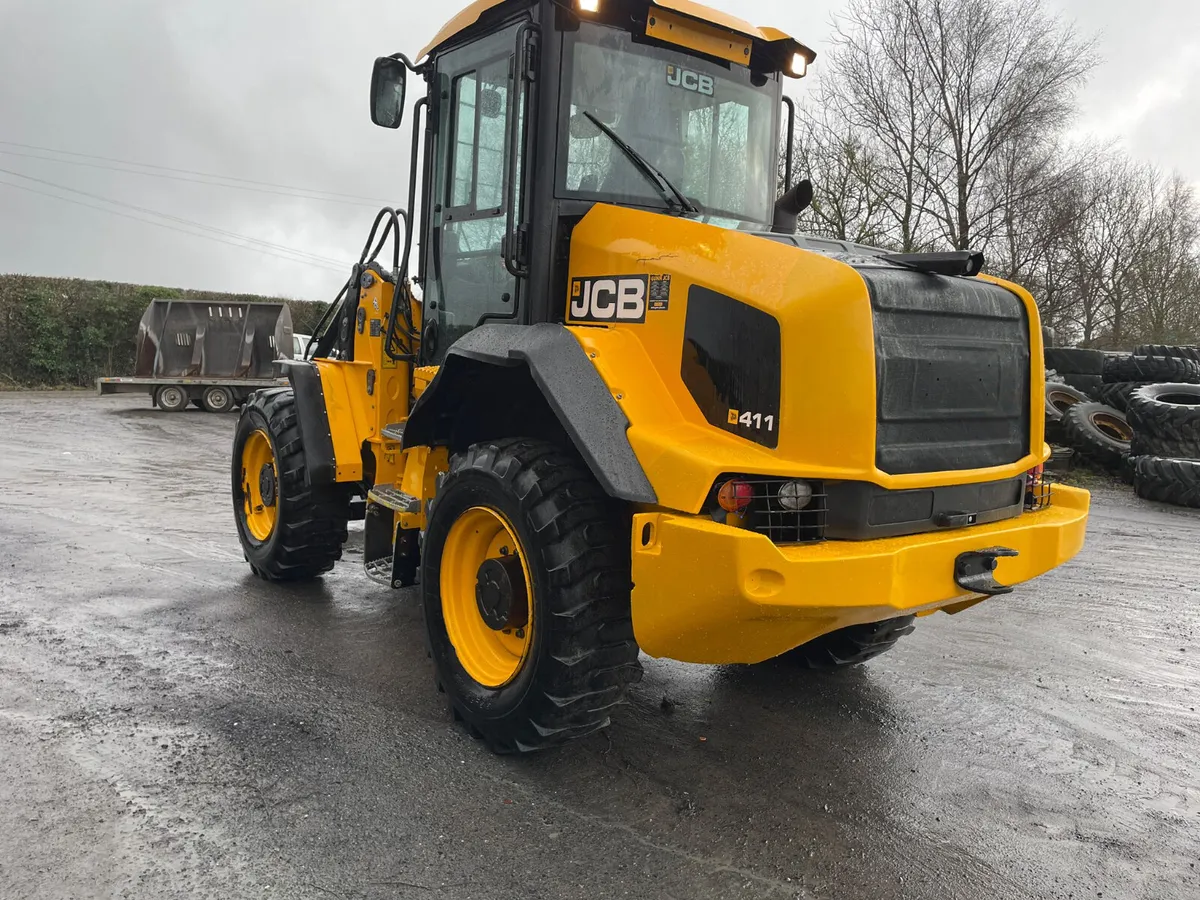 JCB 411 Loading Shovel - Image 4