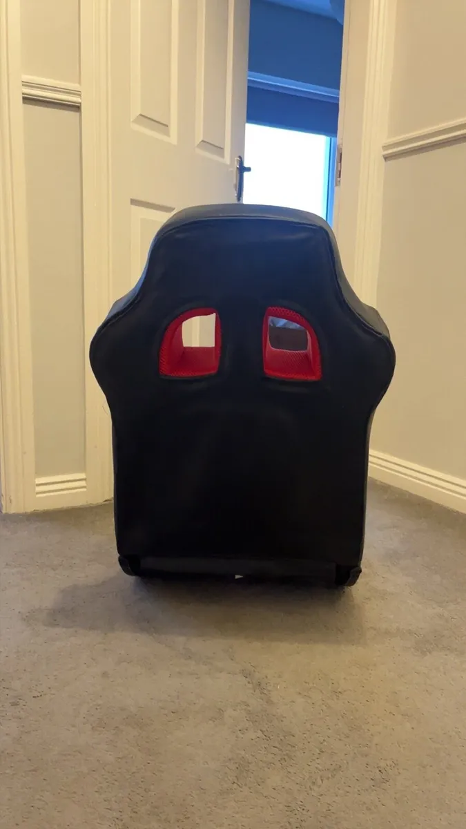 Rocker Gaming Chair - Image 4