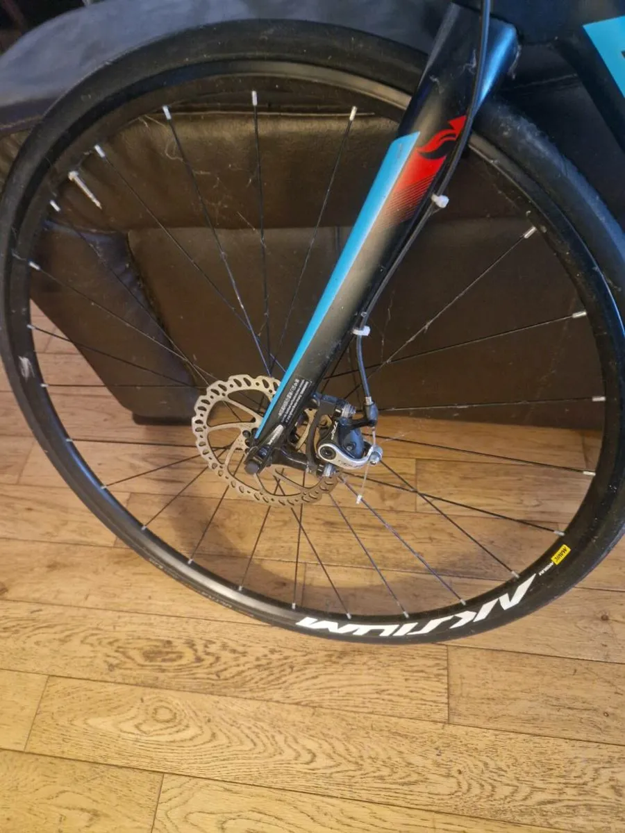 Giant race bike - Image 3