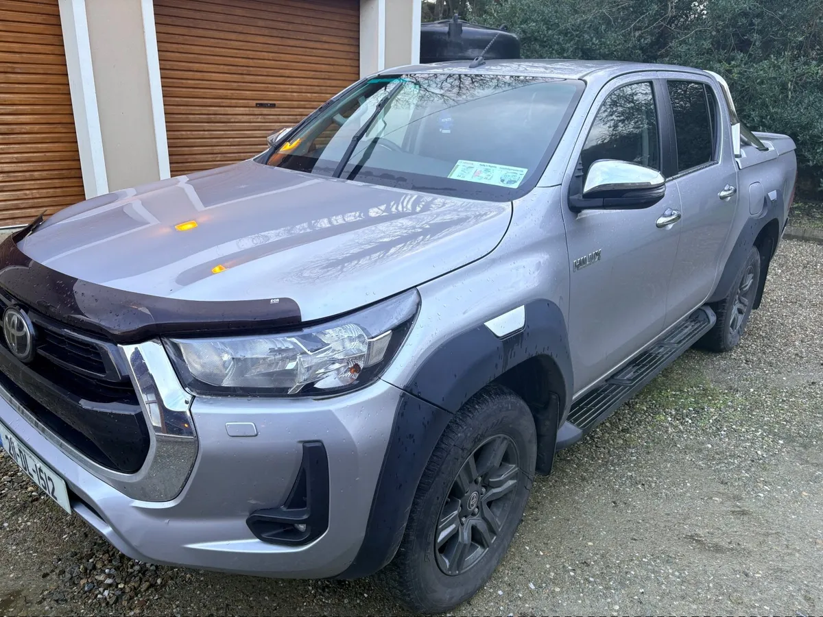 Toyota Hilux 2021 - Image 1