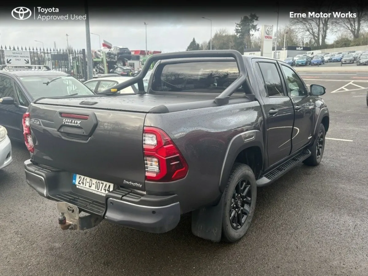 Toyota Hilux HILUX 2.8 INVINCIBLE AUTO - Image 2