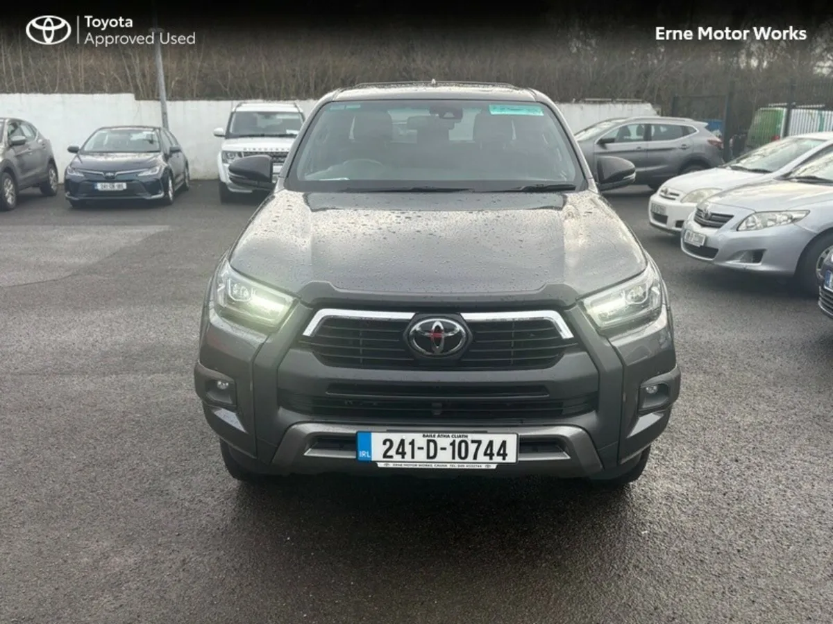 Toyota Hilux HILUX 2.8 INVINCIBLE AUTO - Image 4