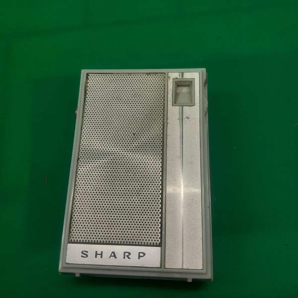 Radio Sharp Solid State 6 Transistor BP-101 - Image 1