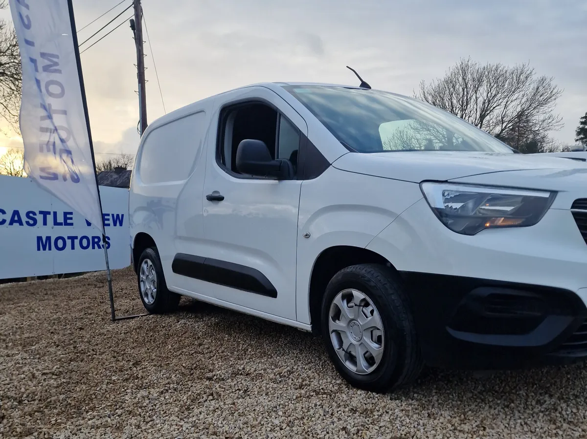 211 Opel Combo 1.5 Diesel New Doe - Image 4