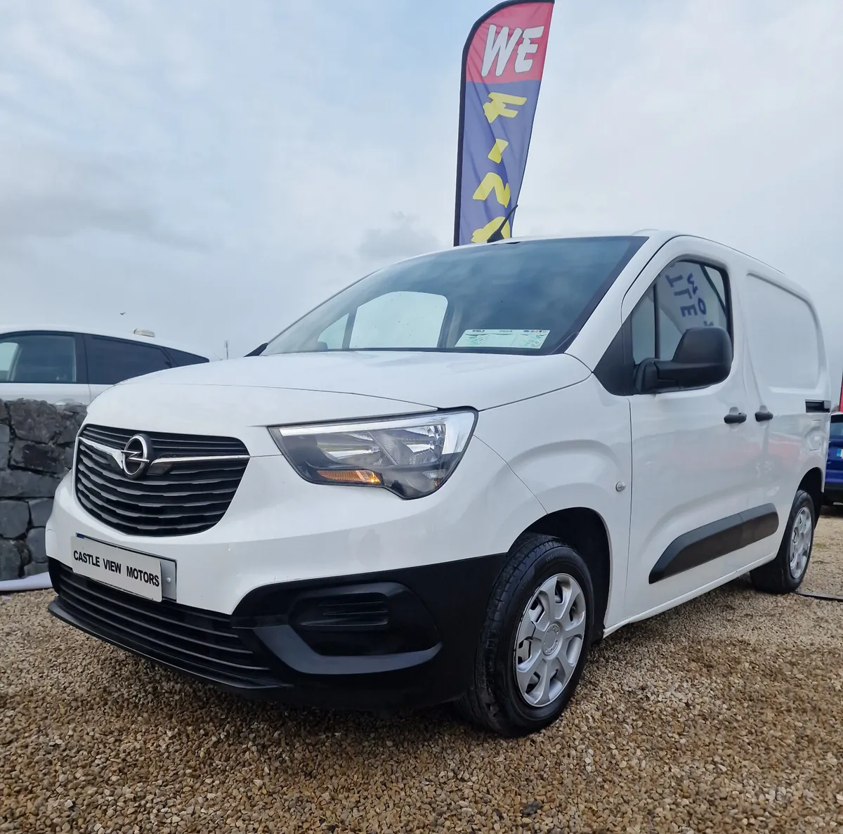 211 Opel Combo 1.5 Diesel New Doe - Image 1