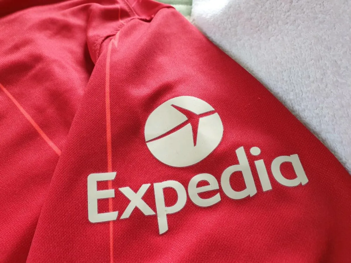 Liverpool Football Club Home Jersey 2021 to 2022 S - Image 2