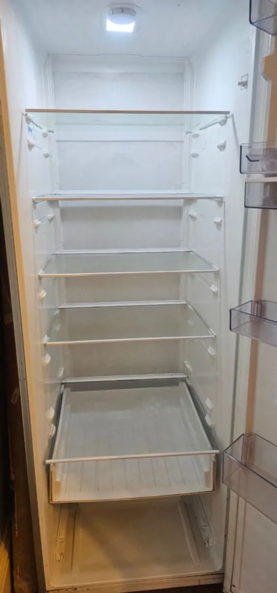 Fridge - Image 2