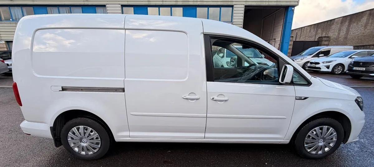 192 Volkswagen Caddy 102Bhp Maxi - Image 3