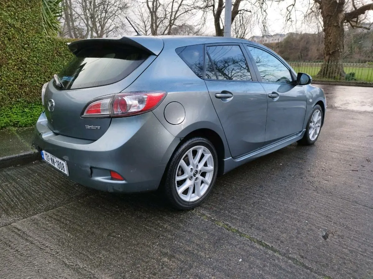 131 Mazda 3 1.6 Diesel Venture Edition model - Image 3