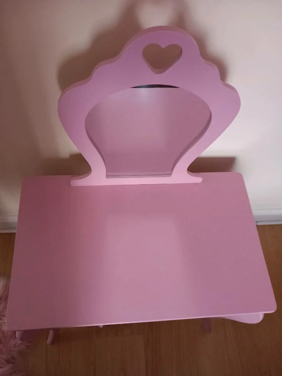 Kids pink vanity table and stool - Image 2