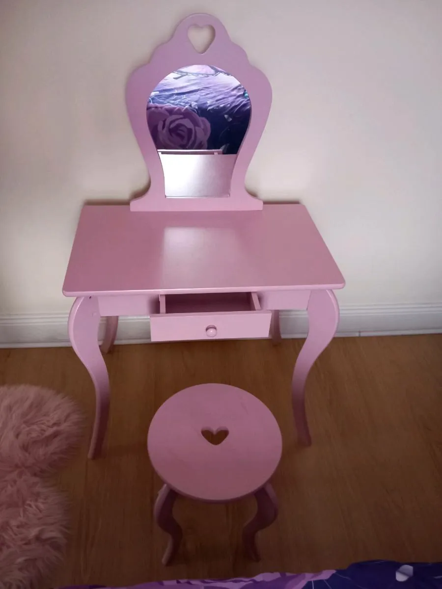 Kids pink vanity table and stool - Image 3