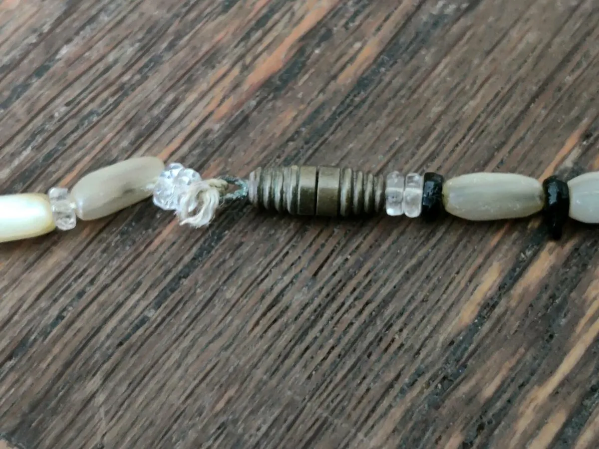 GENUINE MOTHER OF PEARL, Vintage Chunky Necklace ! - Image 2
