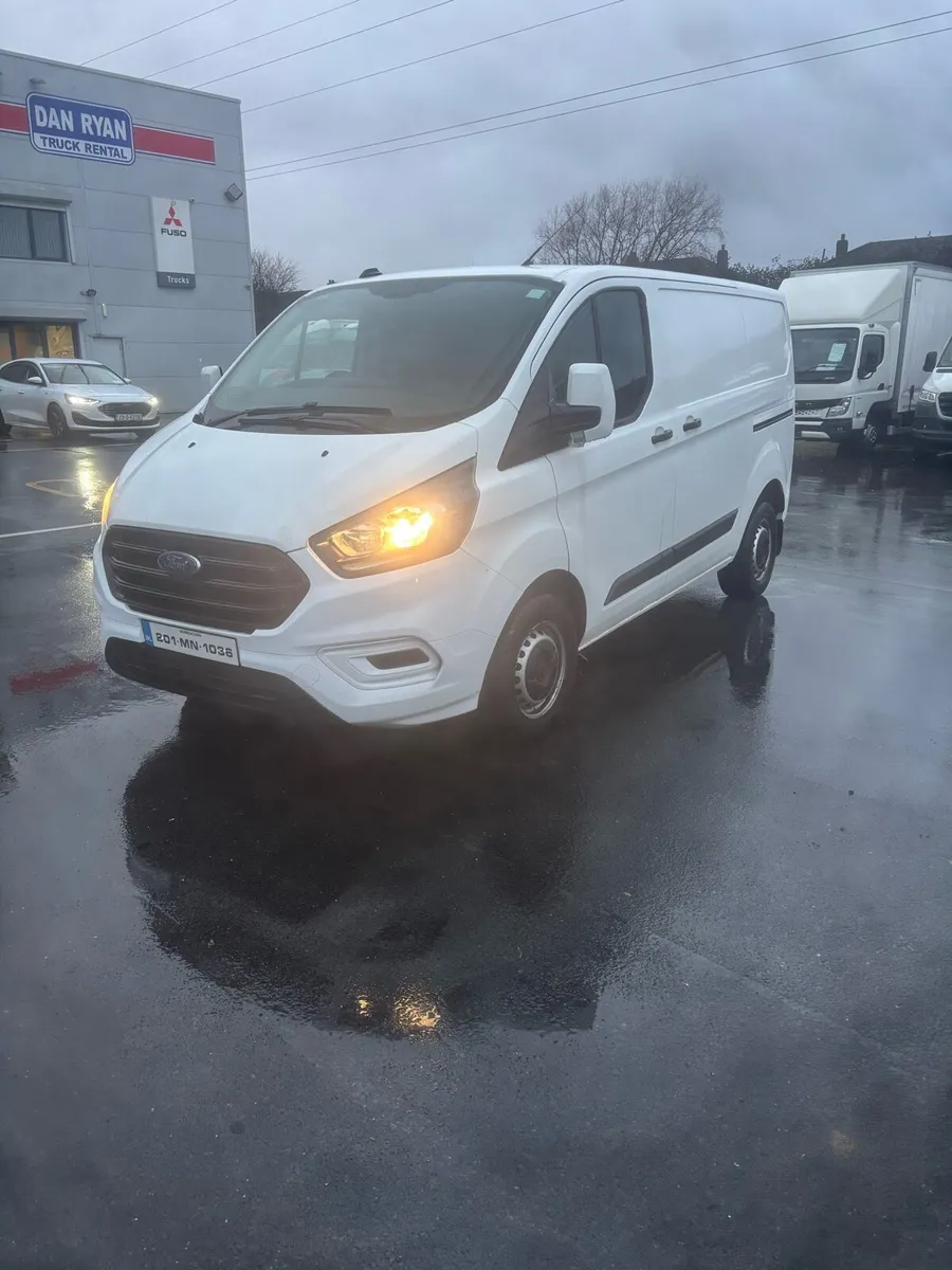 201 TRANSIT CUSTOM NEW DOE - Image 1