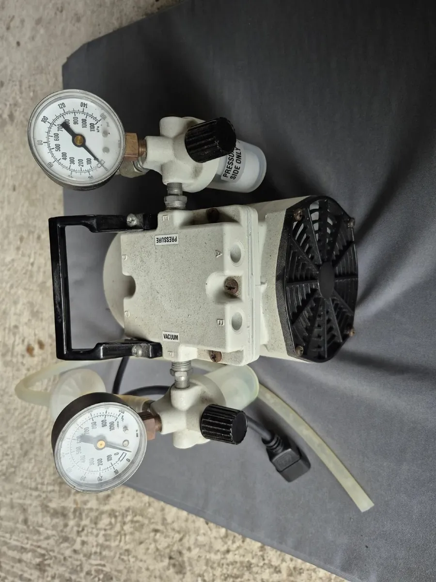 Laboratory Vacuum & Pressure Pump - Image 1