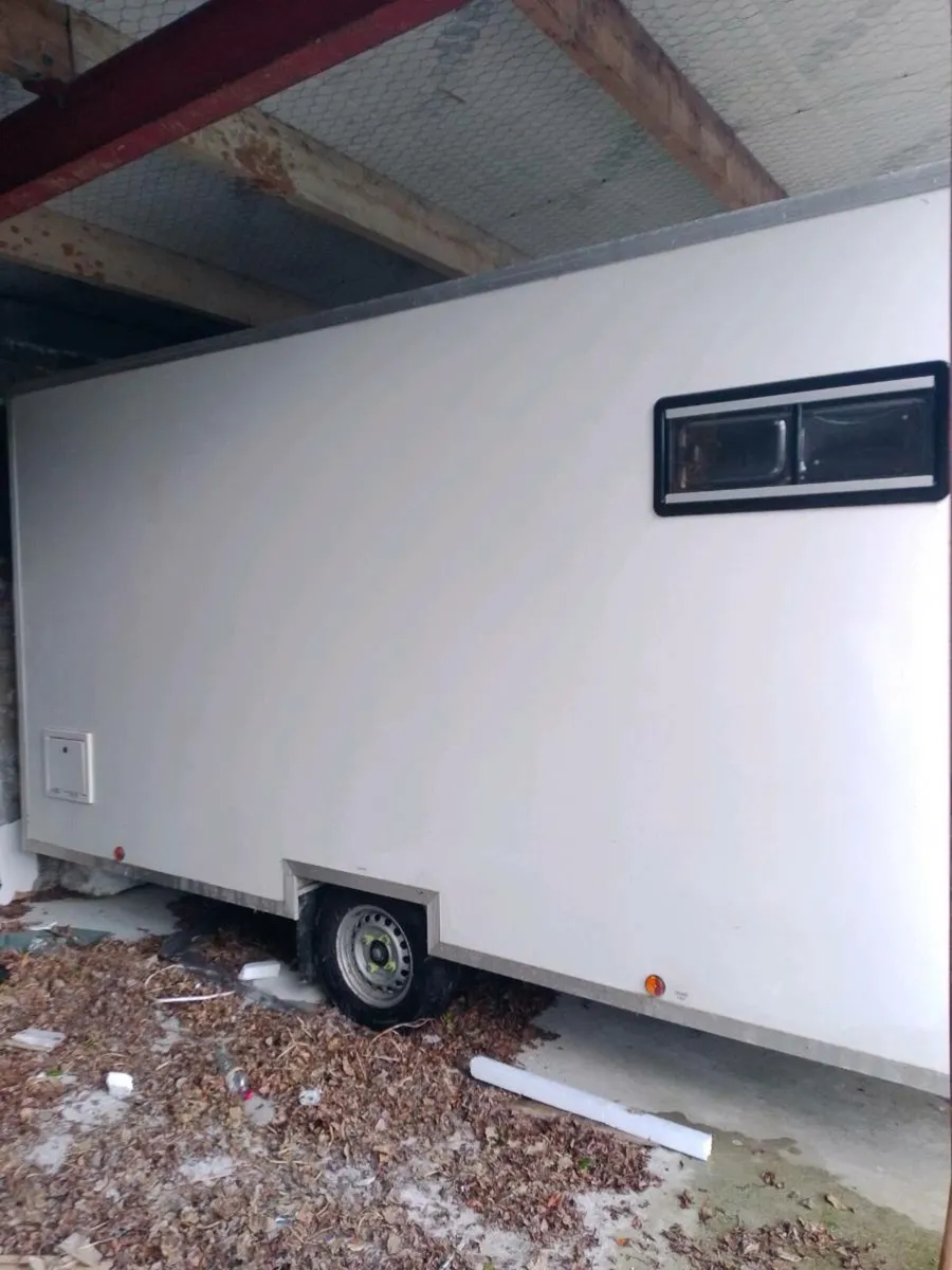 Shower and canteen Decontamination Unit - Image 2