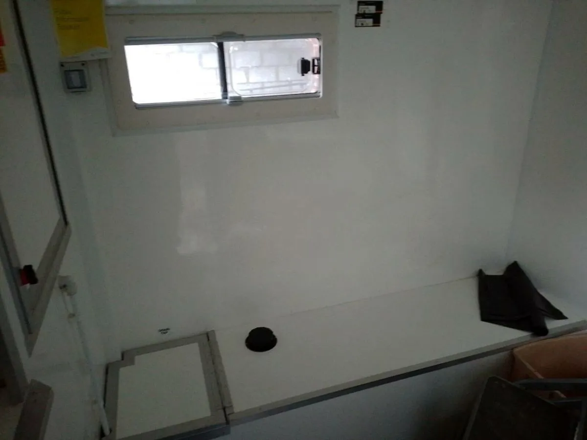 Shower and canteen Decontamination Unit - Image 4