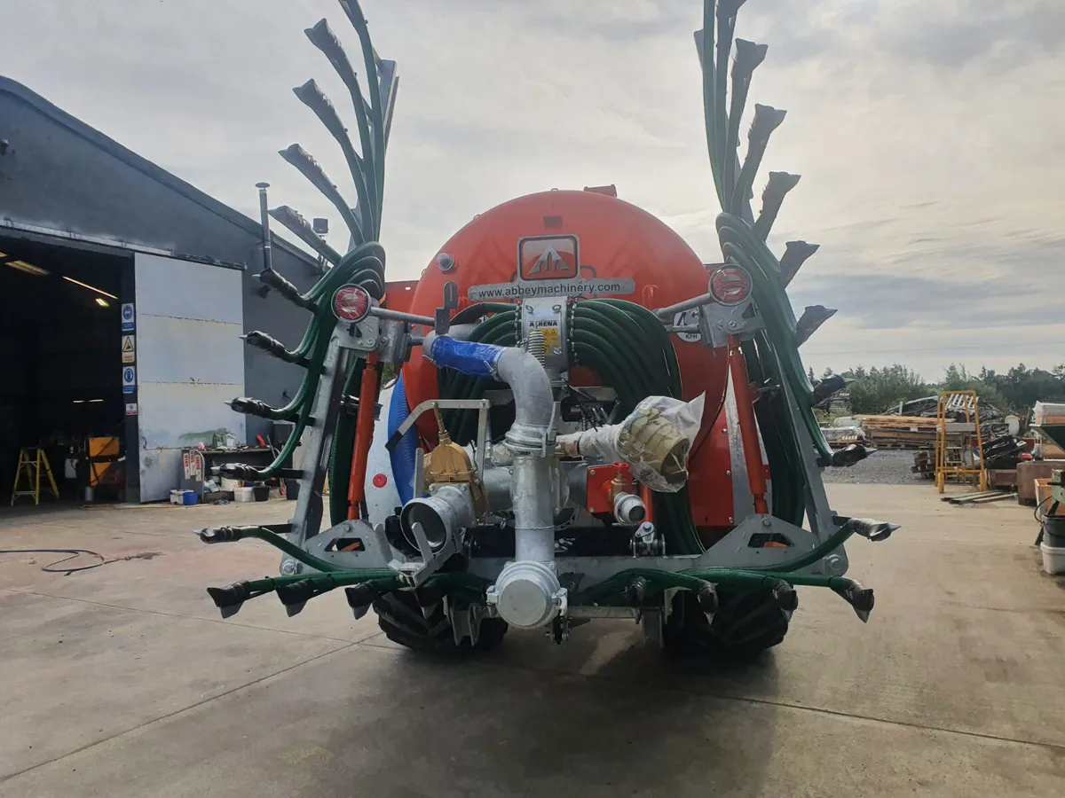 ABBEY 2500 Gallon Tank 7.7 Floating trailing Shoe - Image 3