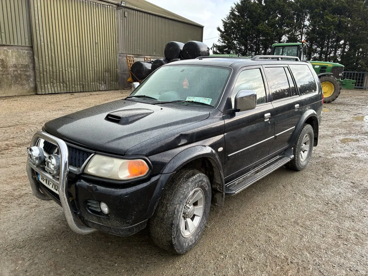 Mitsubishi pagero sport - Image 1