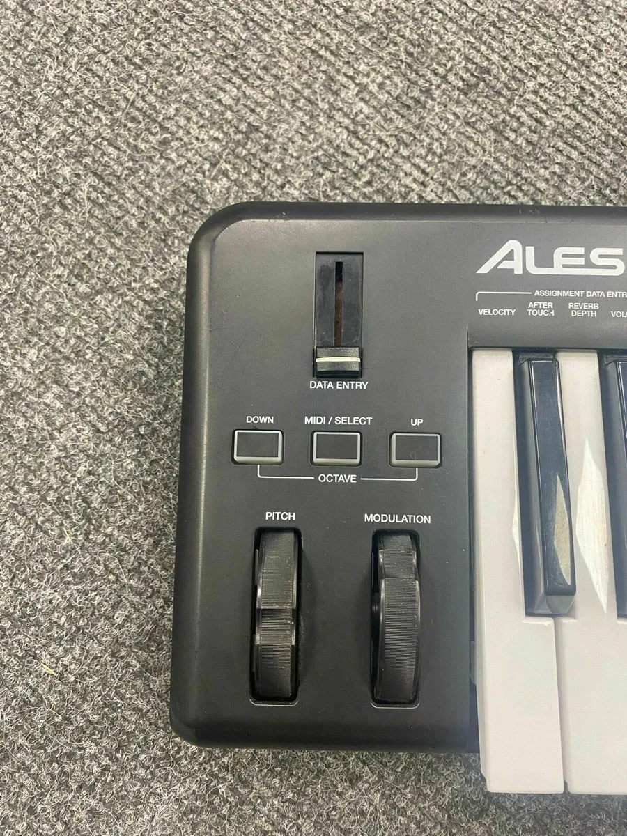Alesis Q25 USB/MIDI Keyboard Controller - Image 2