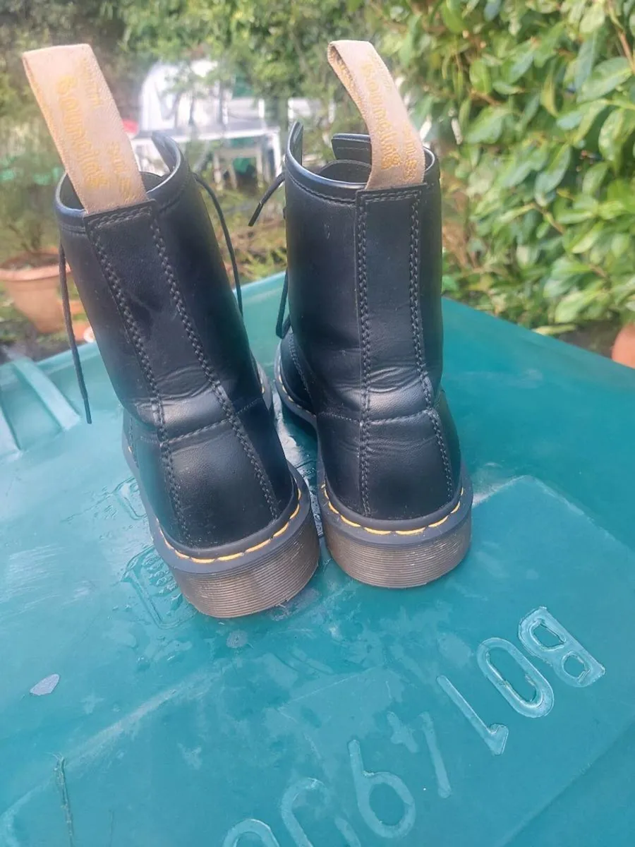 Dr Martens airwair black vegan boots (post incl) - Image 2